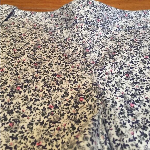 J.Crew shorts size 4  - Picture 2 of 5